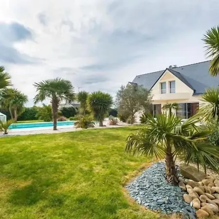 Spacieuse A Avec Piscine Et Jacuzzi *