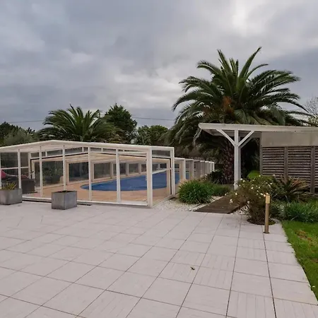Spacieuse A Avec Piscine Et Jacuzzi